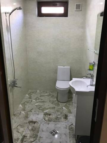 Фото номера Улучшенный номер с кроватью размера «king-size» Отель Tourist Complex Khomi г. Chargali 22